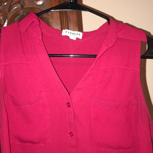 Red express shirt - Picture 2 of 3